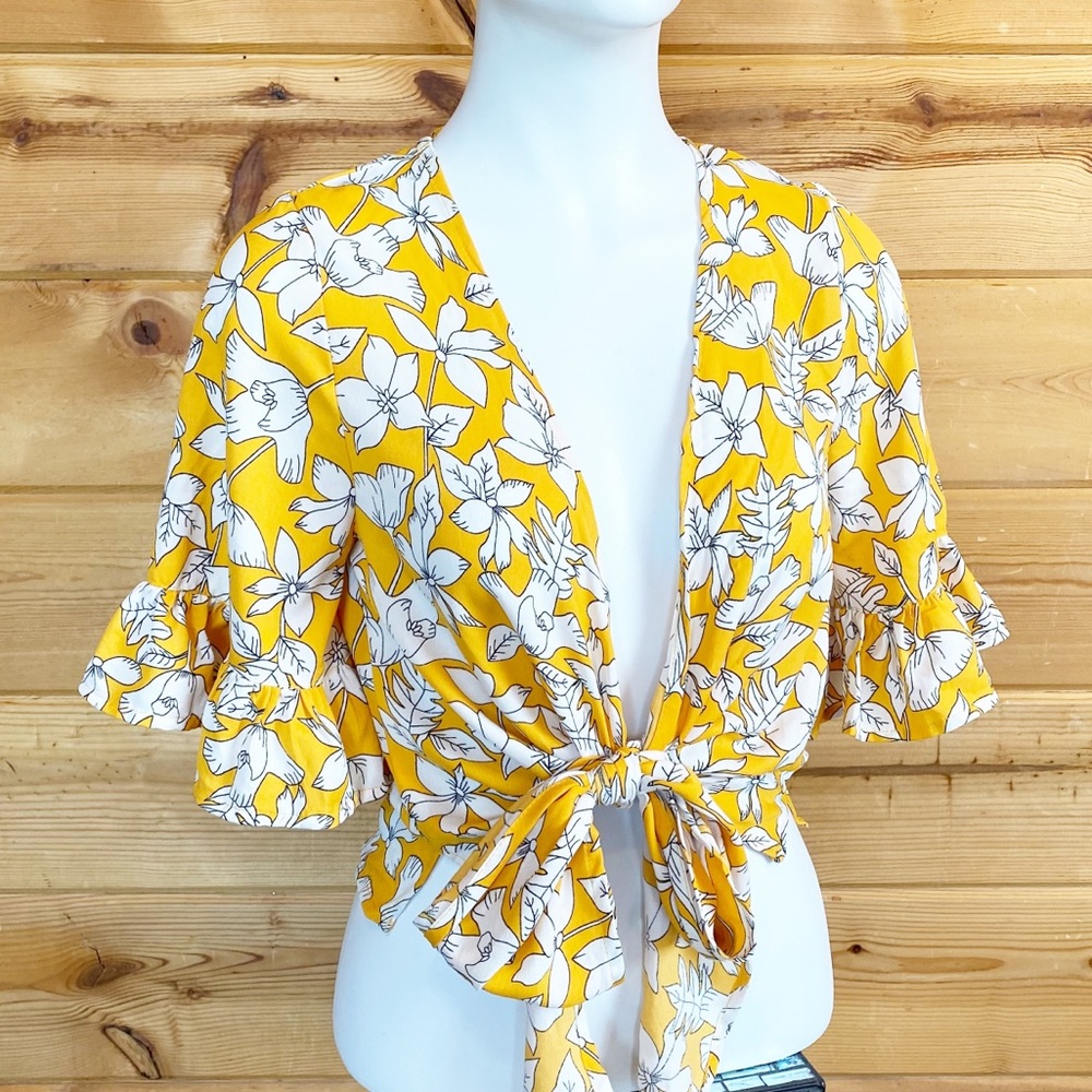 True Destiny Yellow Floral Crop Top